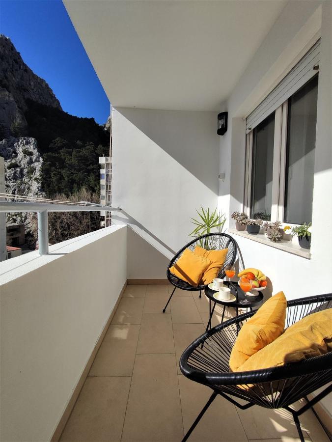 Center Apartment Pia Omiš Eksteriør bilde