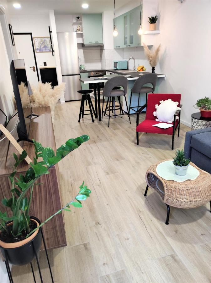 Center Apartment Pia Omiš Eksteriør bilde