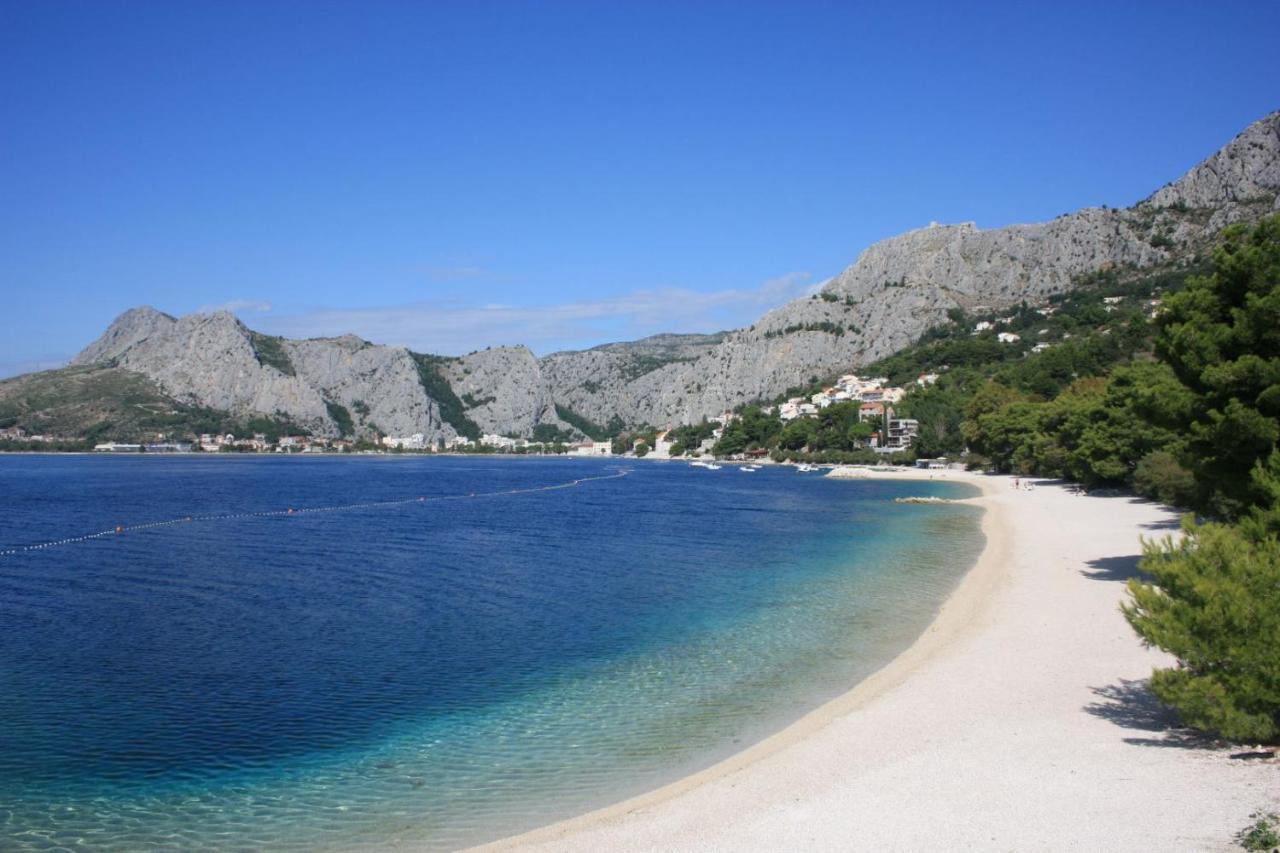 Center Apartment Pia Omiš Eksteriør bilde
