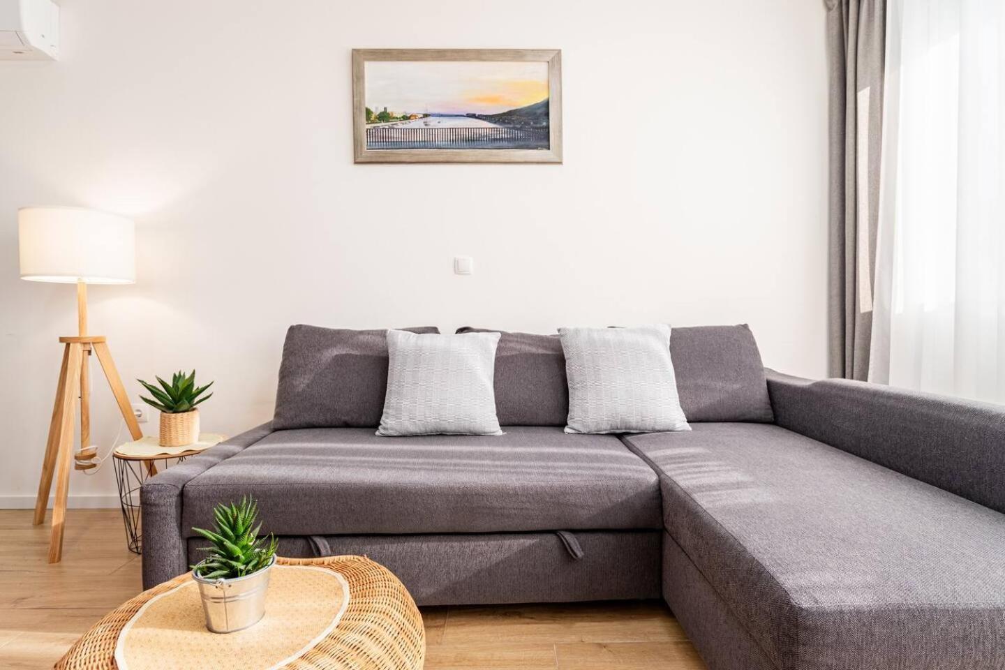 Center Apartment Pia Omiš Eksteriør bilde